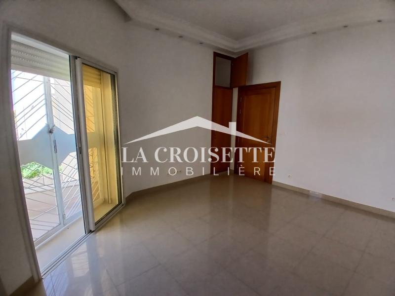 Etage de villa S+4 aux Berges du Lac 2